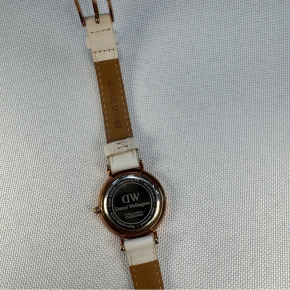 NWT Daniel Wellington Petite Bondi Rose Gold Watch